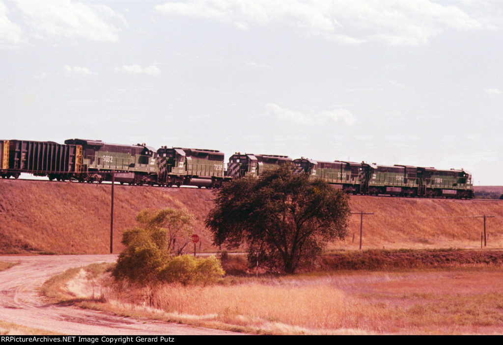 e/b BN Coal Train